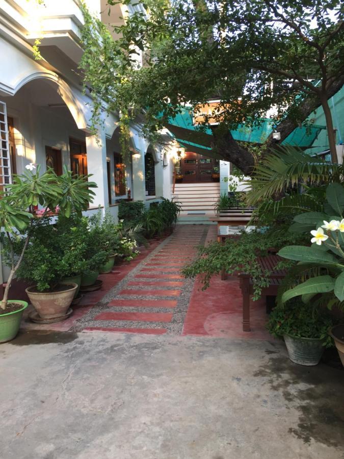 Ma Ma Guest House Mandalay Exteriör bild